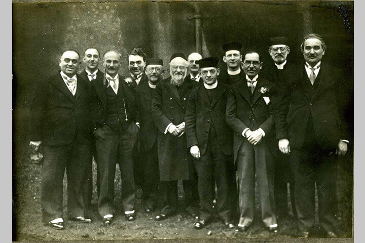 Group of Jewish men c.1910.